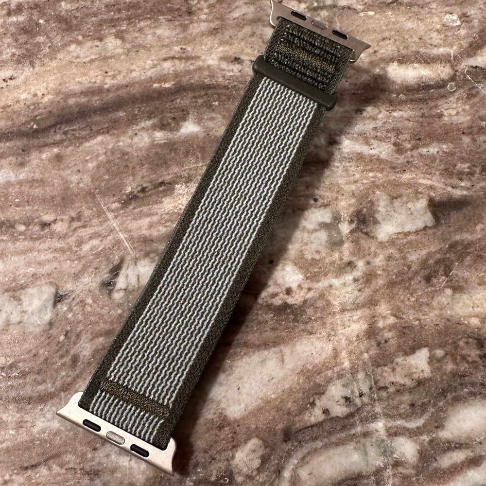 FREE* (1) Apple Watch Sport Loop Wristband Nylon & Velcro. Army Green Striped - Picture 7 of 16